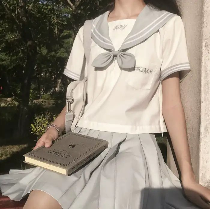 怪诞夏日